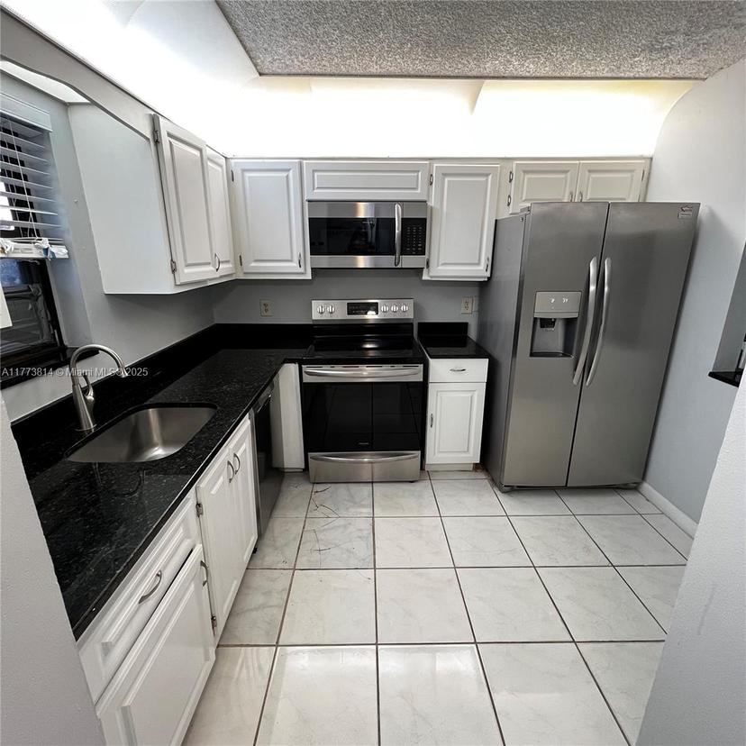 Picture of 9273 SW 8Th St # 308, Boca Raton FL 33428
