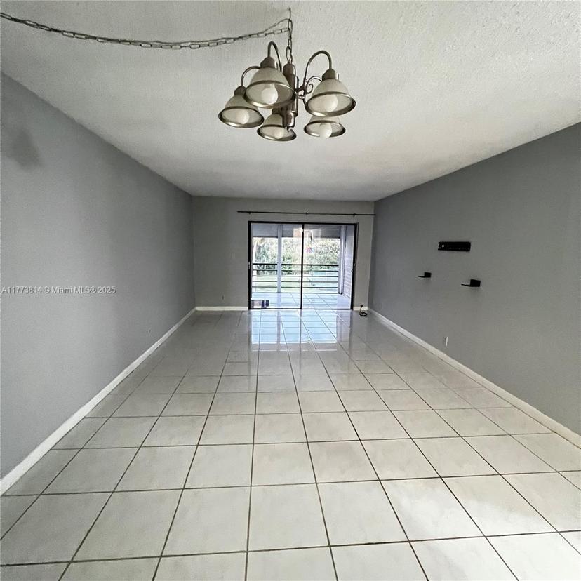 Picture of 9273 SW 8Th St # 308, Boca Raton FL 33428