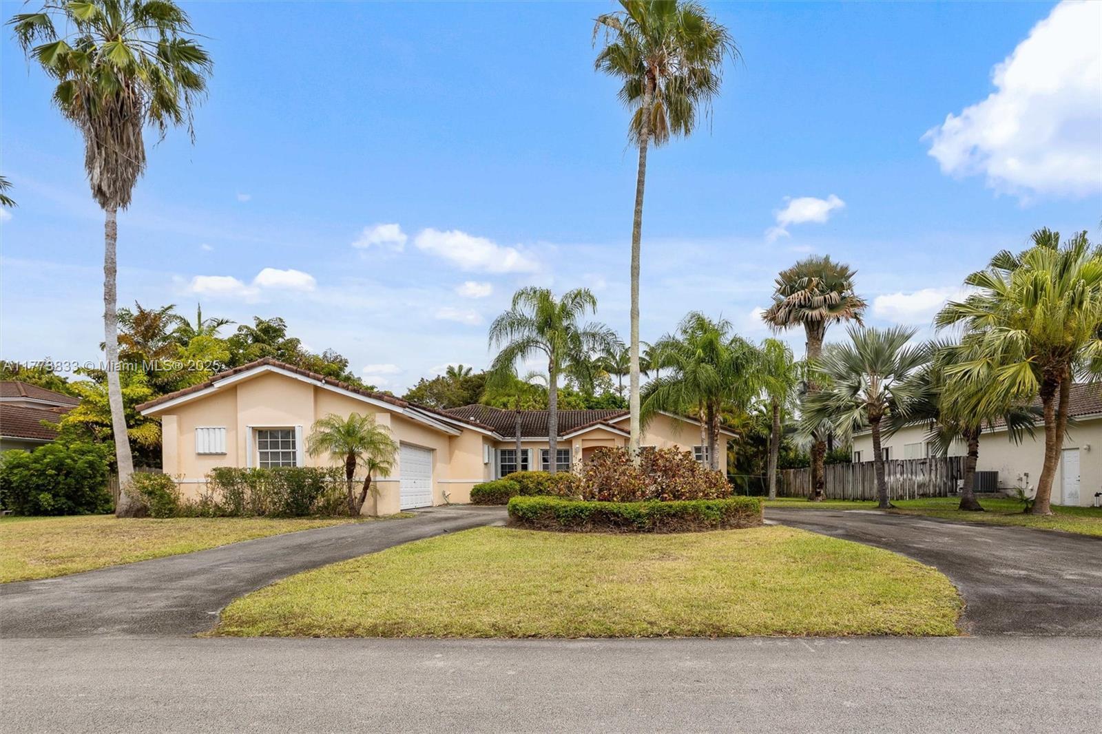 Picture of 8411 SW 162Nd Ter, Palmetto Bay, FL 33157