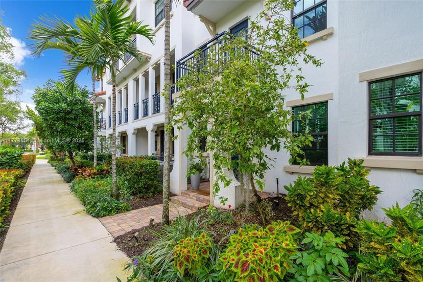 Picture of 11534 SW 15Th St # 11534, Pembroke Pines FL 33025