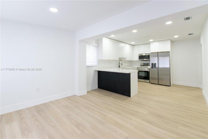 Picture of 2475 NW 95Th Ter, Miami FL 33147