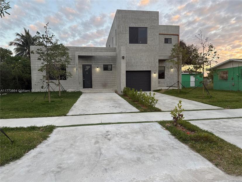 Picture of 12130 SW 212Th St, Miami FL 33177
