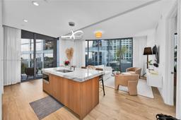 Picture of 2831 S Bayshore Dr # 705, Miami, FL 33133