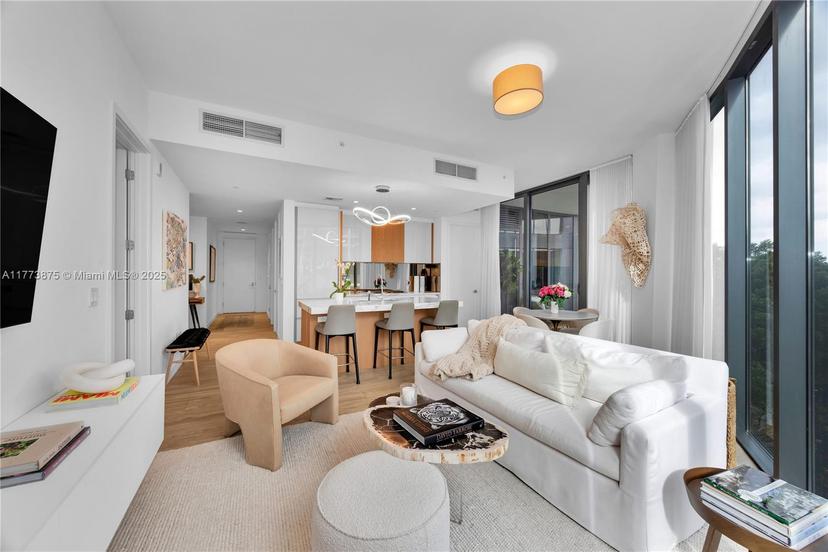 Picture of 2831 S Bayshore Dr # 705, Miami FL 33133