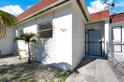 Picture of 3927 NW 207Th St Rd, Miami Gardens, FL 33055