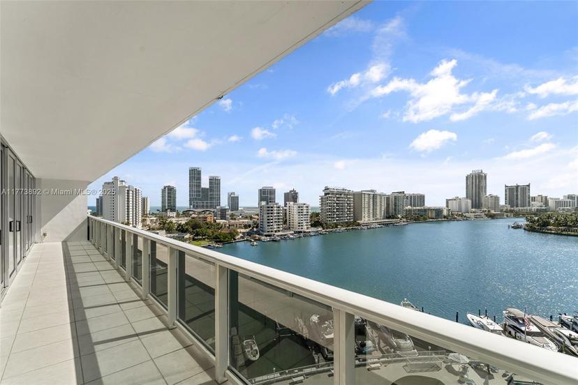 Picture of 900 Bay Dr # 904, Miami Beach FL 33141