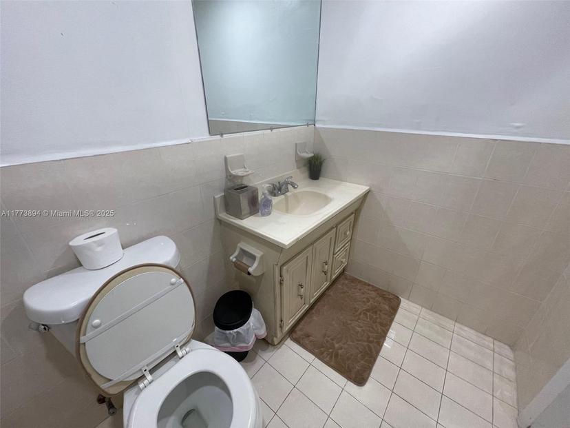 Picture of 713 SW 7Th Ave, Hallandale Beach FL 33009