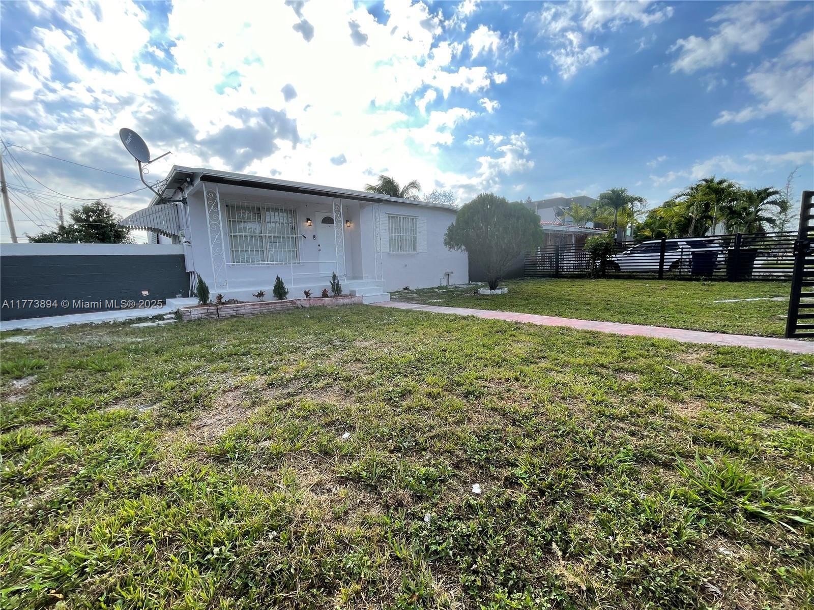 Picture of 713 SW 7Th Ave, Hallandale Beach, FL 33009