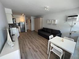 Picture of 4228 N Ocean Dr # 17, Lauderdale By The Sea, FL 33308