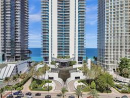 Picture of 17001 Collins Ave # 1807, Sunny Isles Beach, FL 33160