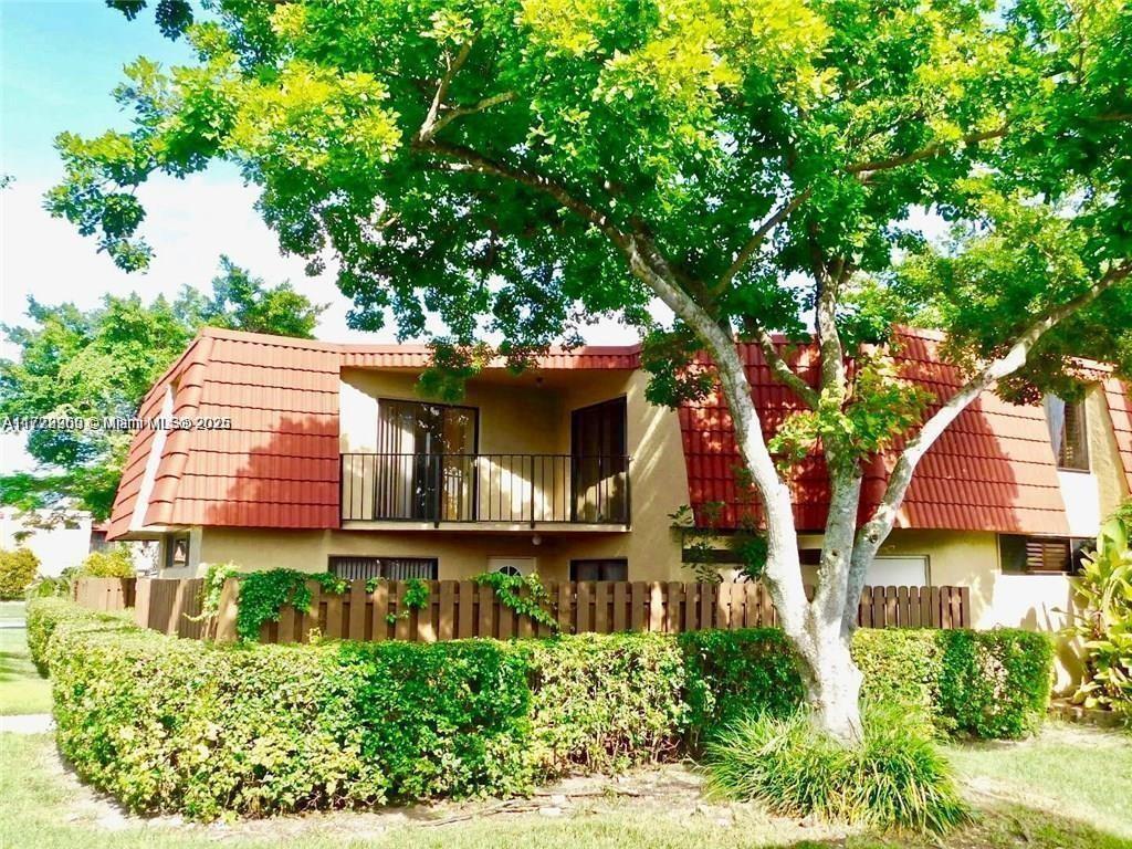 Picture of 8329 Trent Ct Apt A, Boca Raton, FL 33433