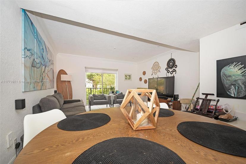 Picture of 6709 N Kendall Dr # 227, Pinecrest FL 33156
