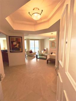 Picture of 6000 Island Blvd # 2104, Aventura, FL 33160