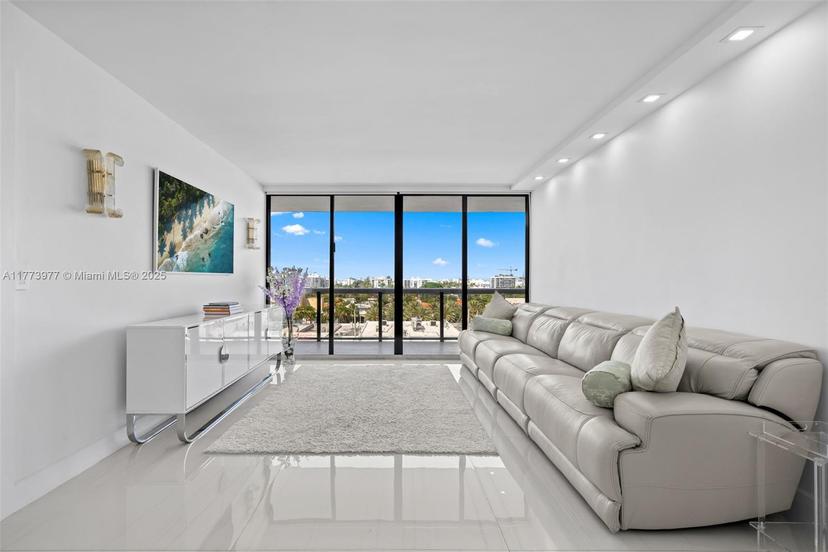 Picture of 9455 Collins Ave # 703, Surfside FL 33154