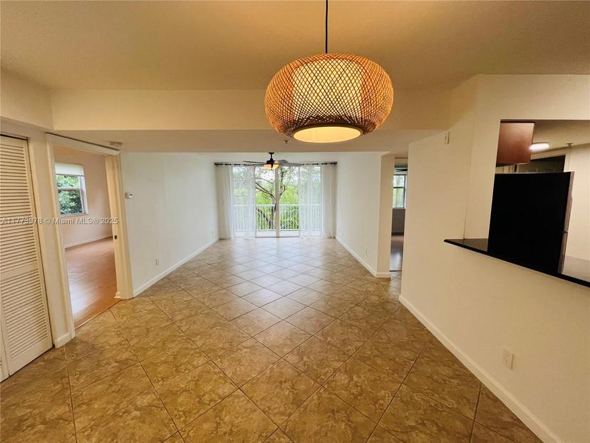 Picture of 529 E Sheridan St # 302, Dania Beach FL 33004