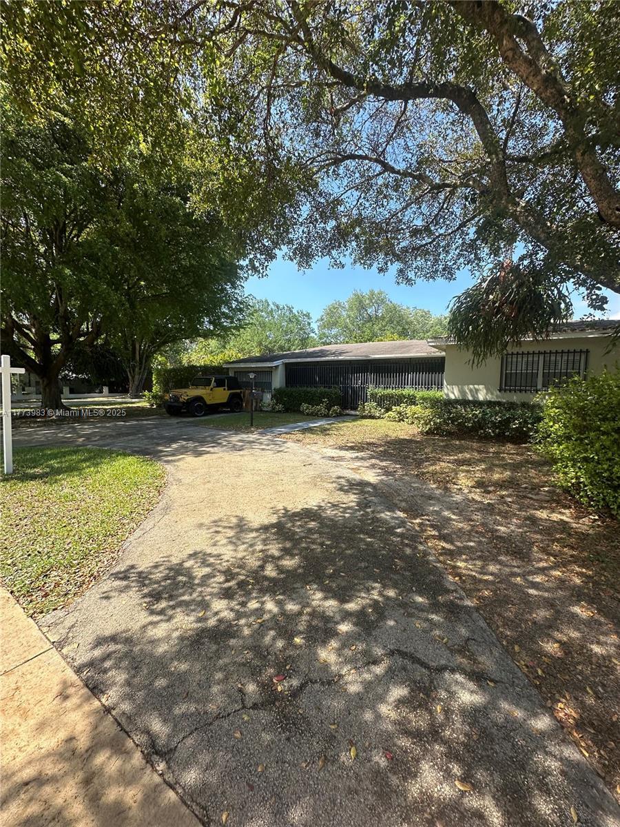 Picture of 6415 SW 48Th St, Miami, FL 33155