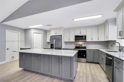 Picture of 123 Stillwater Cir, Jupiter, FL 33458