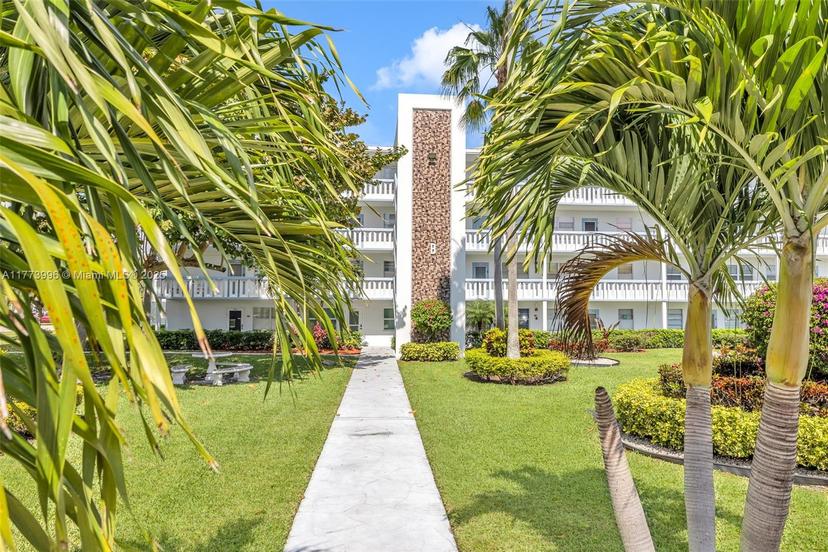 Picture of 3031 Swansea B # 3031, Deerfield Beach FL 33442