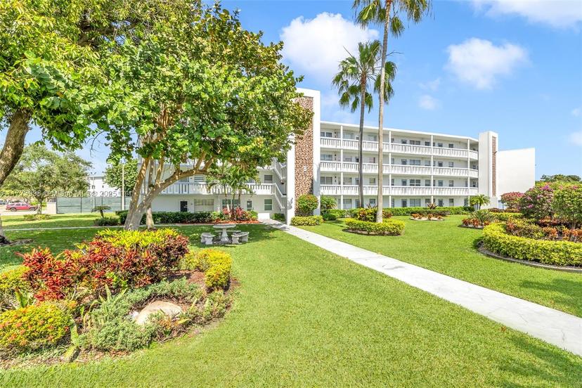 Picture of 3031 Swansea B # 3031, Deerfield Beach FL 33442