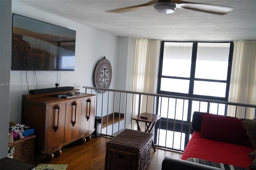 Picture of 600 NE 36Th St, Miami FL 33137