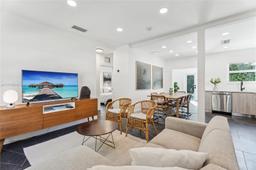 Picture of 990 SW 11Th St, Miami, FL 33129