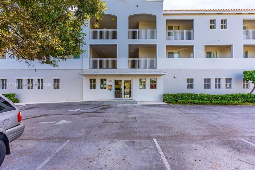 Picture of 1200 NE 105Th St # 35, Miami Shores FL 33138