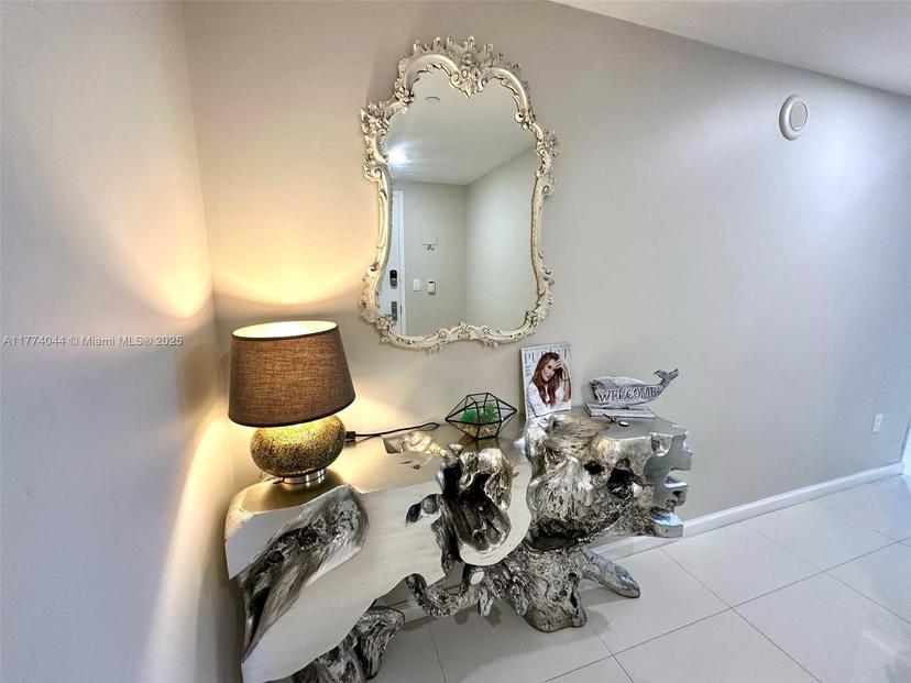 Picture of 485 Brickell Ave # 4408, Miami FL 33131