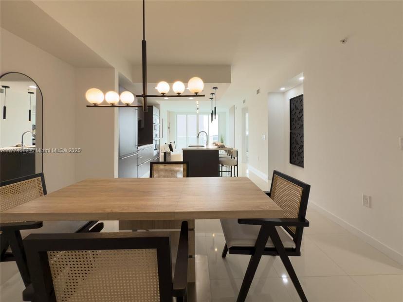 Picture of 7751 NW 107Th Ave # 522, Doral FL 33178