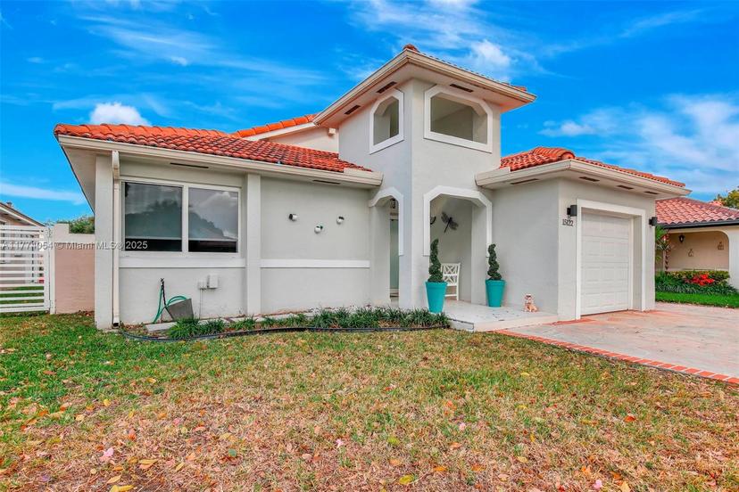 Picture of 15122 NW 91St Ct, Miami Lakes FL 33018
