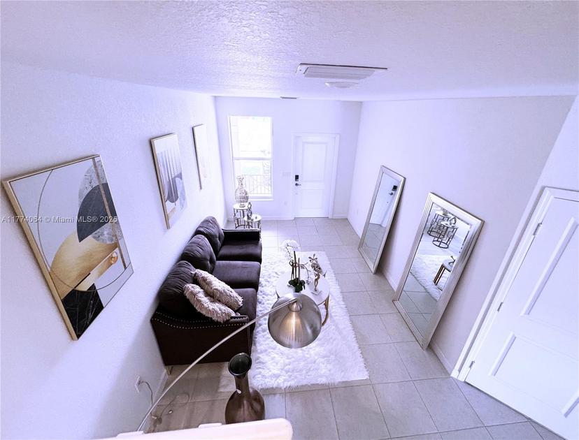 Picture of 5534 NW 27Th Pl # 1, Lauderhill FL 33313