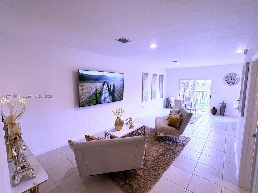 Picture of 5534 NW 27Th Pl # 1, Lauderhill FL 33313