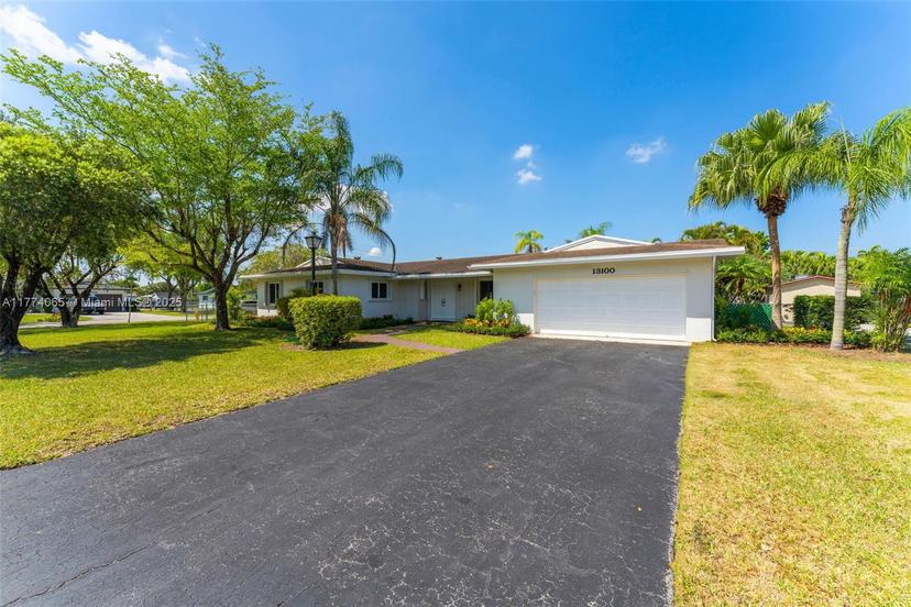 Picture of 13100 SW 108Th Ct, Miami FL 33176