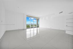 Picture of 19707 Turnberry Way # 2, Aventura, FL 33180