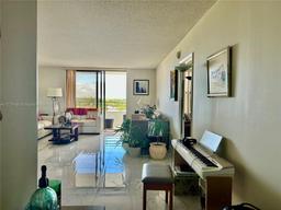 Picture of 2500 Parkview Dr # 1111, Hallandale Beach, FL 33009