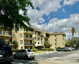 Picture of 10431 N Kendall Drive # D211, Kendall, FL 33176