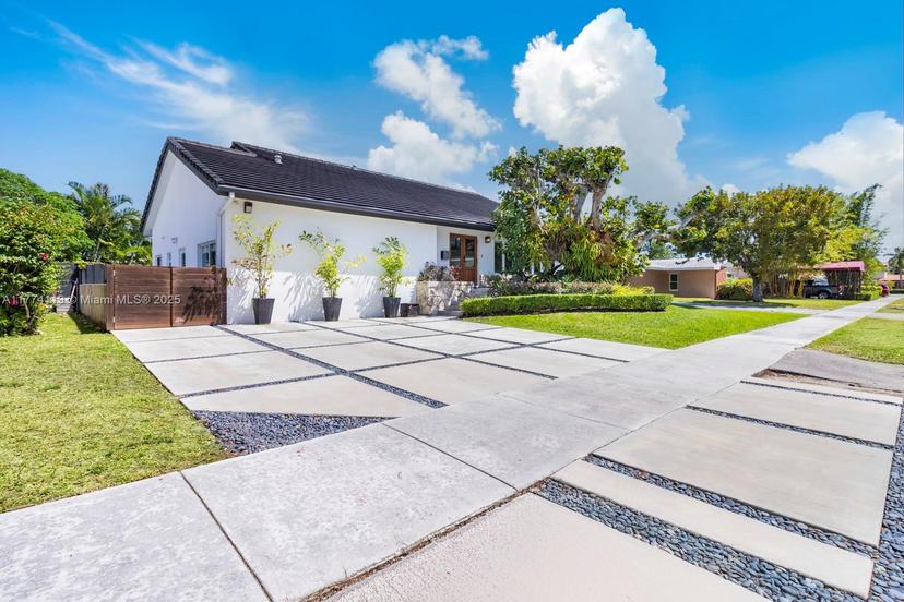 Picture of 1731 SW 98Th Ave, Miami FL 33165
