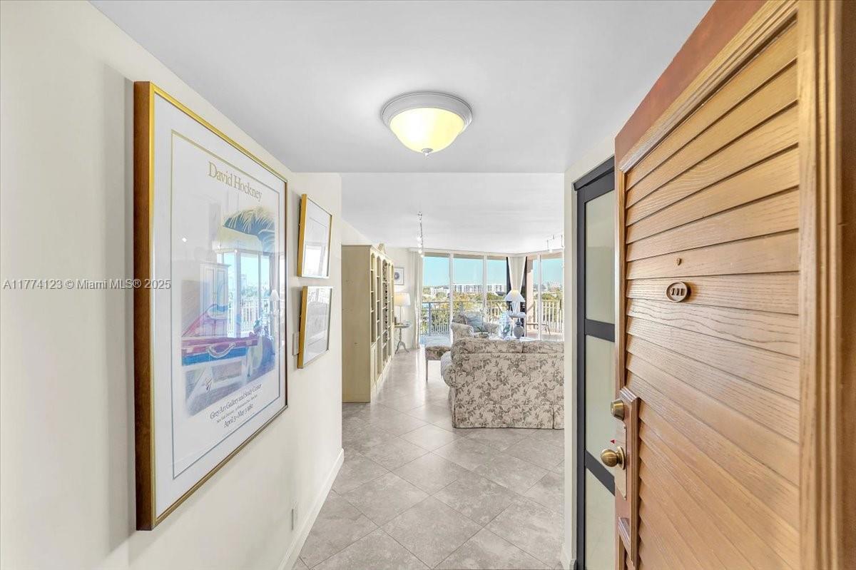 Picture of 2000 Towerside Ter # 901, Miami, FL 33138