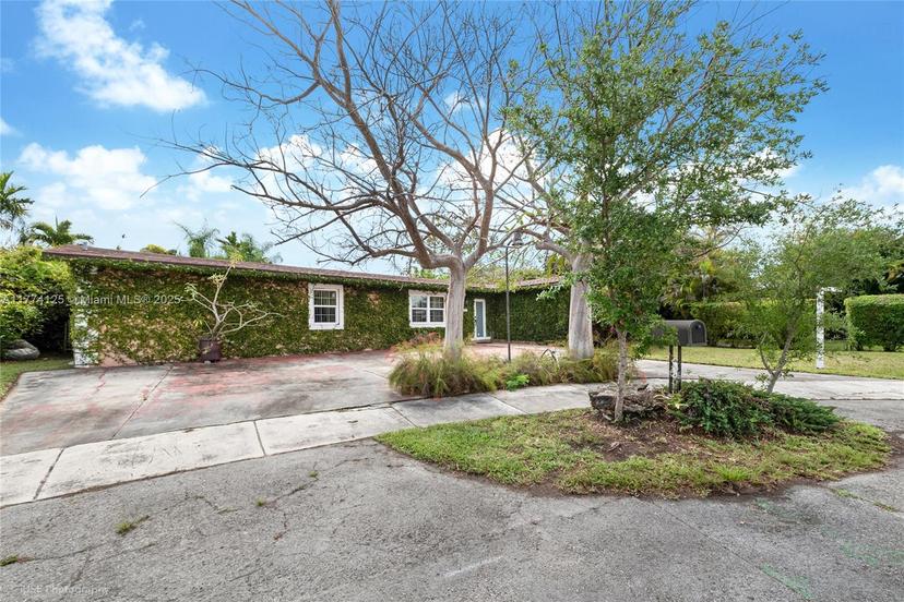 Picture of 9500 SW 79Th St, Miami FL 33173