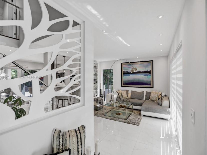 Picture of 1273 NE 92Nd St, Miami Shores FL 33138