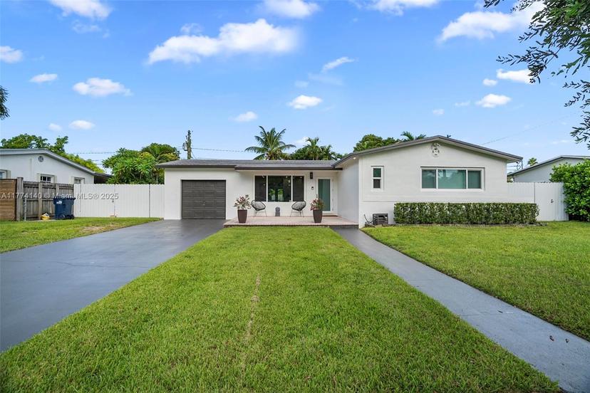 Picture of 9321 Nassau Dr, Cutler Bay FL 33189