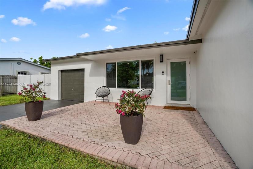 Picture of 9321 Nassau Dr, Cutler Bay FL 33189