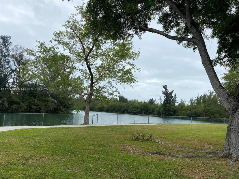 Picture of 8240 SW 210Th St # 220, Cutler Bay FL 33189