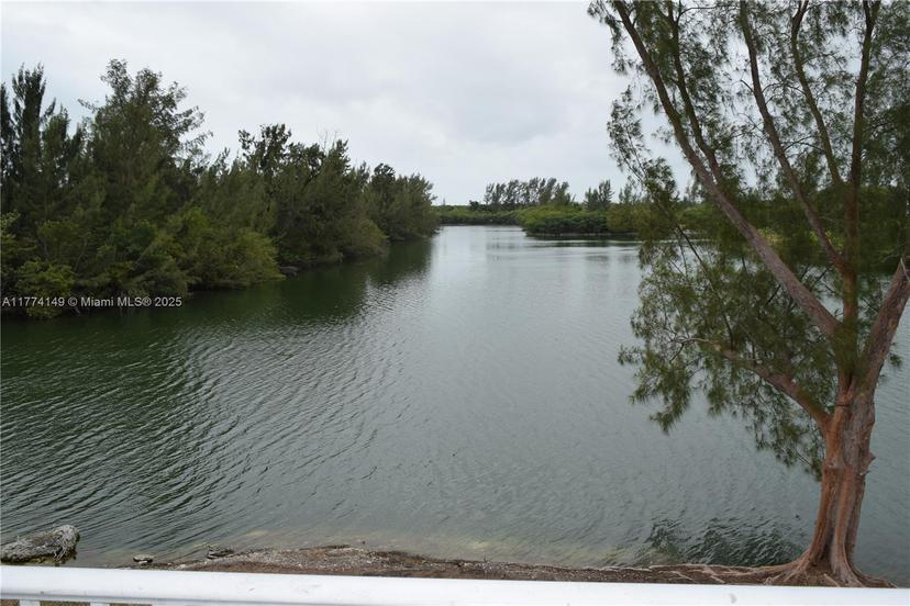 Picture of 8240 SW 210Th St # 220, Cutler Bay FL 33189