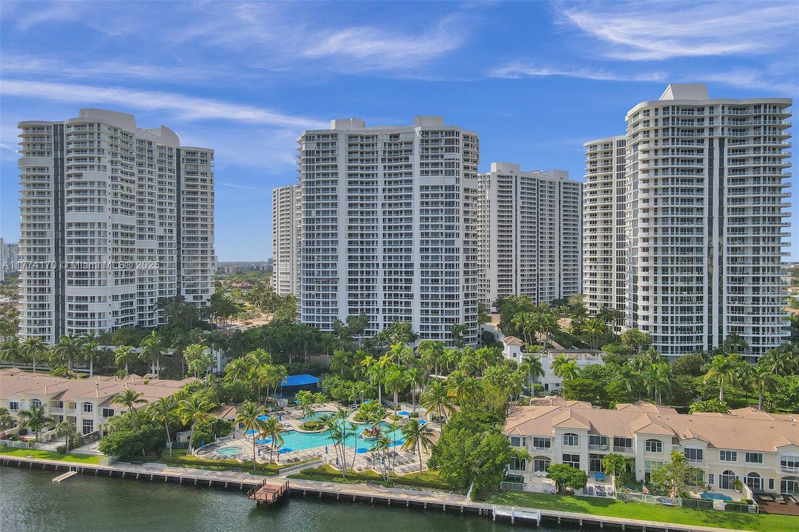 Picture of 21150 Point Pl # 1702, Aventura, FL 33180