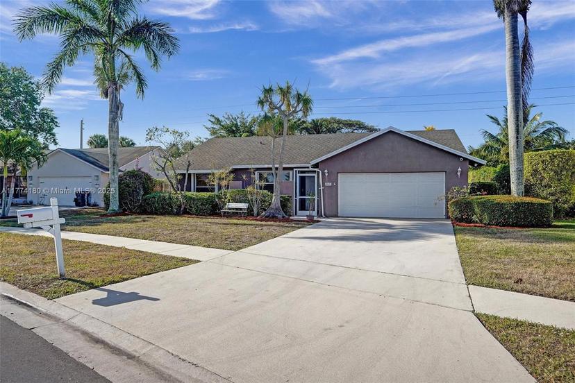 Picture of 8372 Blue Cypress Dr, Lake Worth FL 33467
