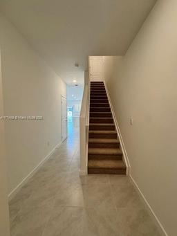 Picture of 669 NW 6Th Ter, Florida City, FL 33034