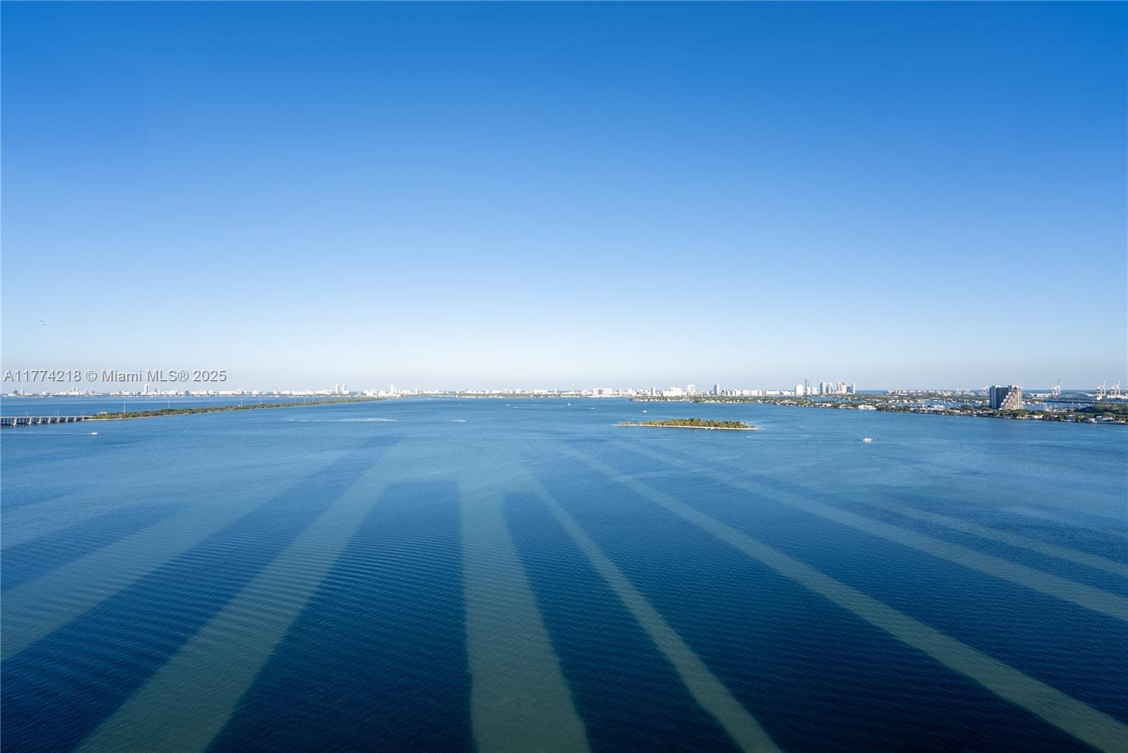 Picture of 665 NE 25Th St # 2301, Miami, FL 33137