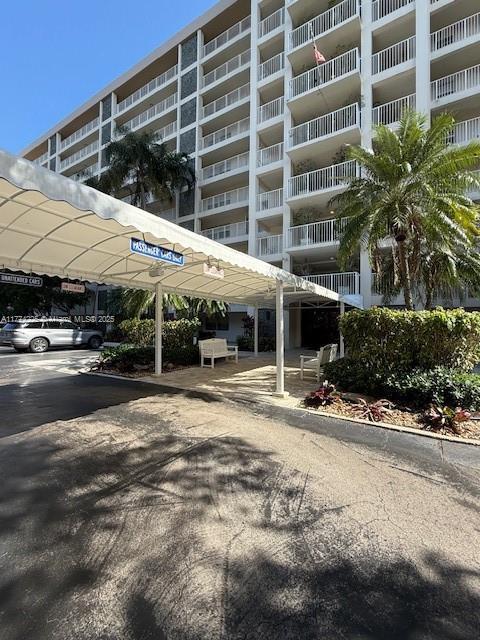 Picture of 3520 Oaks Way # 107, Pompano Beach FL 33069