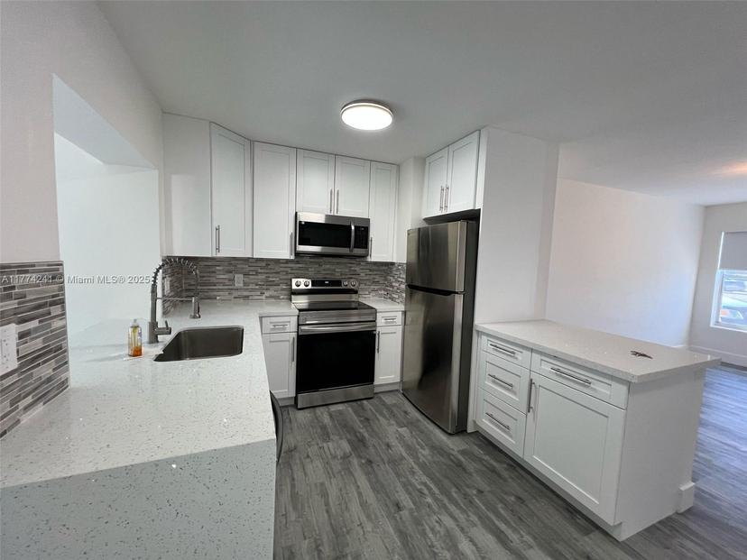 Picture of 6761 Sheridan St, Hollywood FL 33024