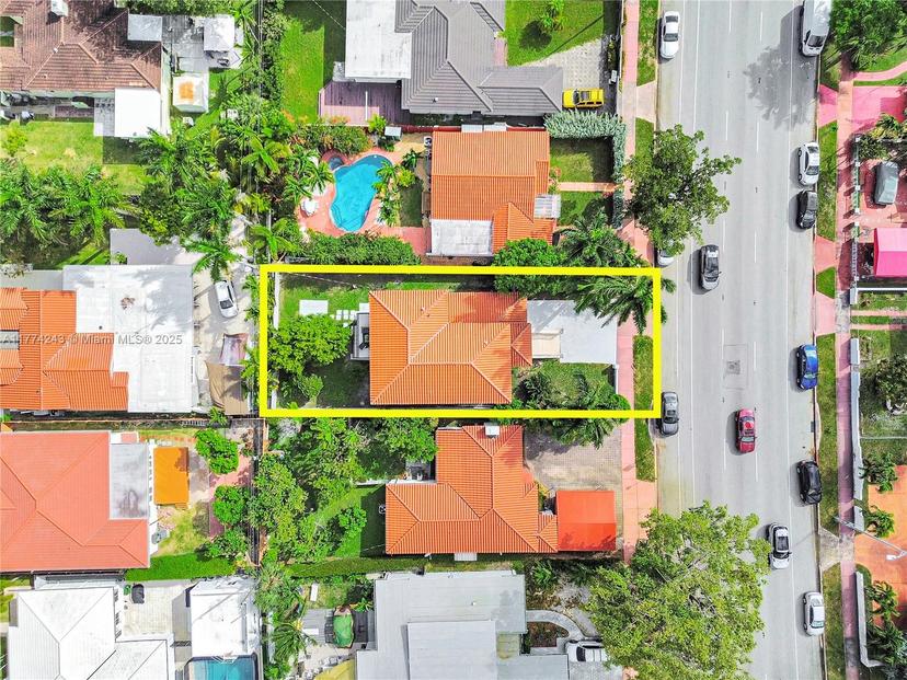 Picture of 1411 Normandy Dr, Miami Beach FL 33141